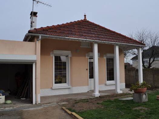 Maison de plain-pied à louer 1 500 € 5 pièces 4 chambres 103,5 m² Les Clayes-sous-Bois 78340