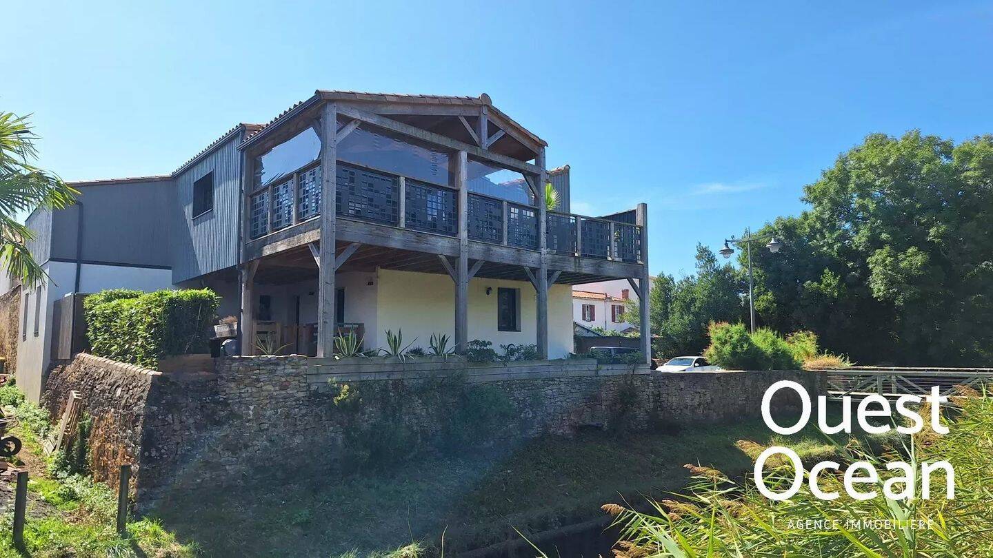 Maison à vendre, 213m², TALMONT SAINT HILAIRE