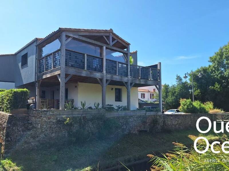 Maison à vendre, 213m², TALMONT SAINT HILAIRE