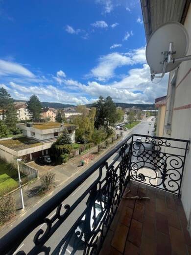 Appartement à louer 790 € 3 pièces 2 chambres 77 m² Étage 3/1 Saint Pierre Pontarlier 25300