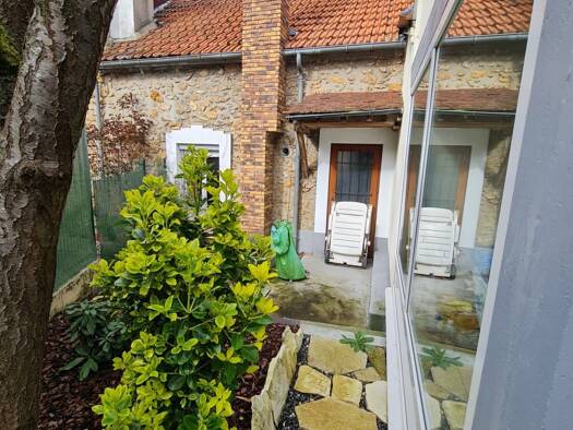 Maison de ville à vendre 239 000 € 5 pièces 2 chambres 98 m² 120 m² de terrain Les bords de l'Yerres Brunoy 91800