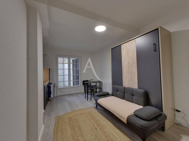 Maison à louer, 19m², SAINT MAUR DES FOSSES