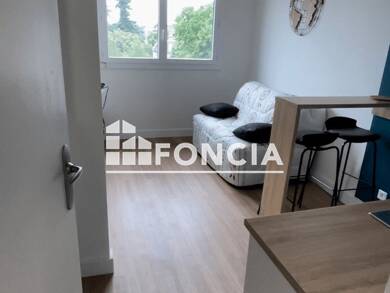Appartement à louer 370 € 1 pièce 18 m² 5ème étage Pau Nord Pau 64000