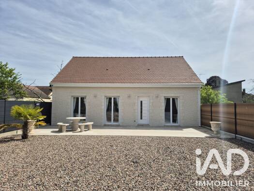 Maison de plain-pied à vendre 173 000 € 4 pièces 2 chambres 85 m² 612 m² de terrain Brienon-sur-Armançon 89210