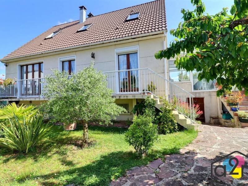 Maison à vendre, 190m², SAINT LEU D'ESSERENT