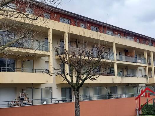 Appartement à vendre 149 000 € 3 pièces 2 chambres 69 m² Étage 2/4 Poligny 39800