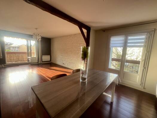 Appartement à vendre 199 500 € 5 pièces 3 chambres 109,2 m² Étage 4/4 Morier-Rigny-Pont Volant-Joué Centre Joué-lès-Tours 37300