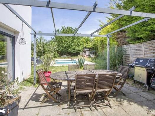 Maison de plain-pied à vendre 241 960 € 4 pièces 3 chambres 91 m² 708 m² de terrain Charron 17230