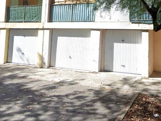 Parking à louer 49 € 15 m² Ouest Monteux 84170
