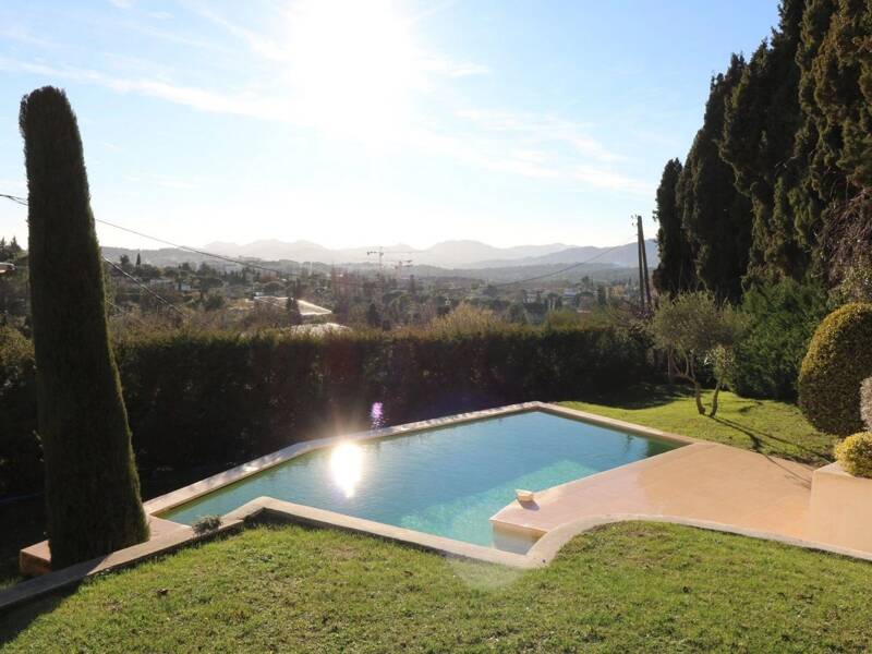 Maison à louer, 209m², MOUGINS