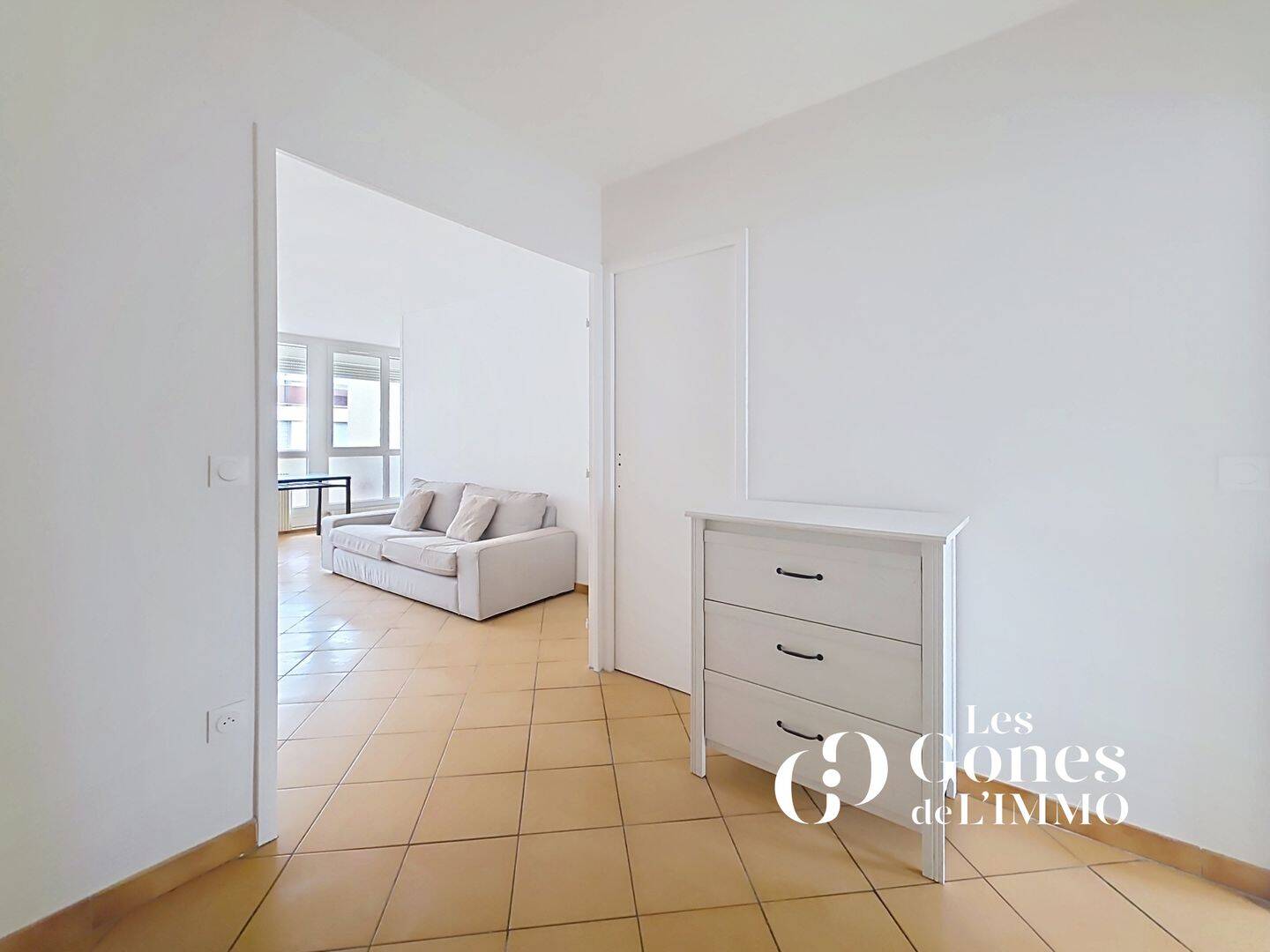 VILLEURBANNE - COLOCATION MEUBLEE - T4 DE 86,19 m² - 3 CHAMBRES — 3