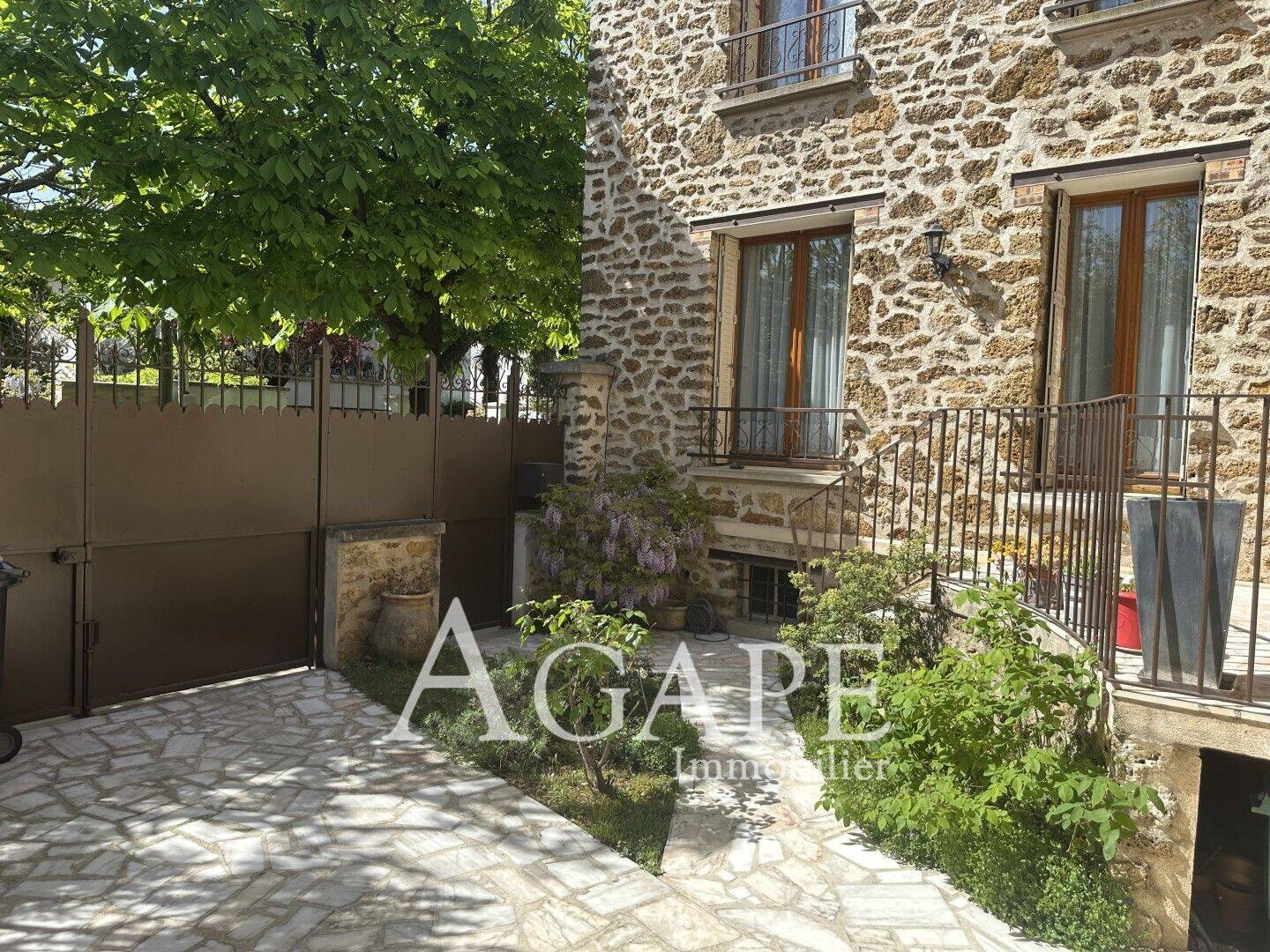 Maison à vendre, 146m², SAINT MAUR DES FOSSES