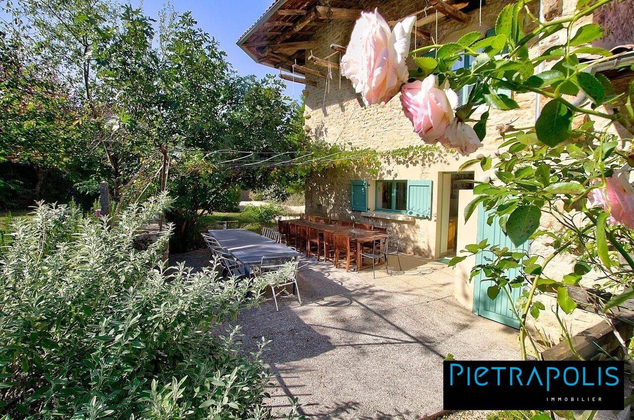 Maison à vendre, 442m², JUJURIEUX