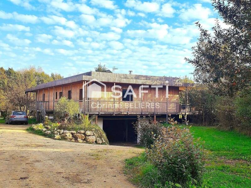 Maison à vendre, 214m², SAINT ETIENNE DE TULMONT