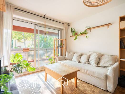 Appartement à vendre 210 000 € 2 pièces 1 chambre 50,36 m² Étage 1/3 Saint Barnabé Marseille 12ème arrondissement 13012