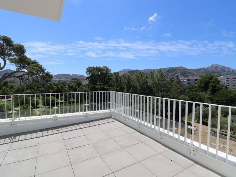 Maison à louer, 62m², MARSEILLE 8E