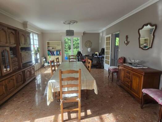 Maison à vendre 255 000 € 8 pièces 4 chambres 235 m² 840 m² de terrain Peri-Urbain Est Loudeac 22600
