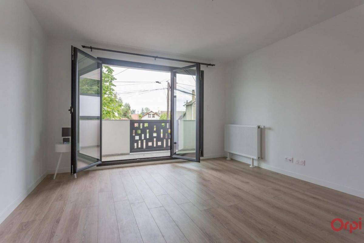 Maison à louer, 30m², SAINTE GENEVIEVE DES BOIS