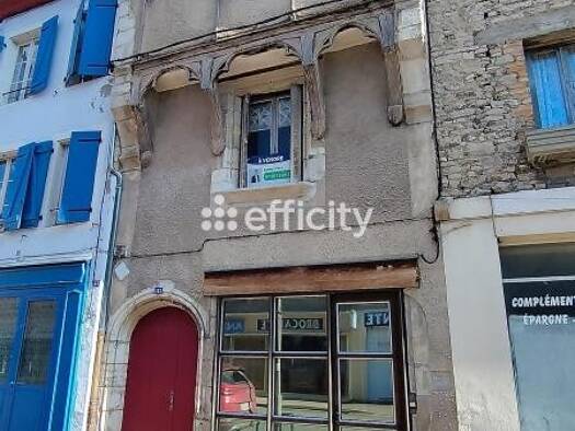 Maison de ville à vendre 69 900 € 7 pièces 3 chambres 136 m² Aigueperse 63260