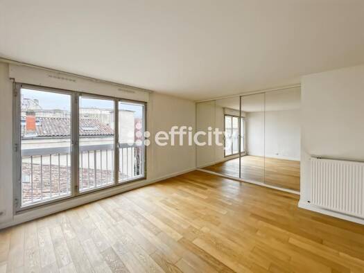 Appartement à vendre 249 900 € 2 pièces 1 chambre 54 m² 2ème étage Chartrons Bordeaux 33000