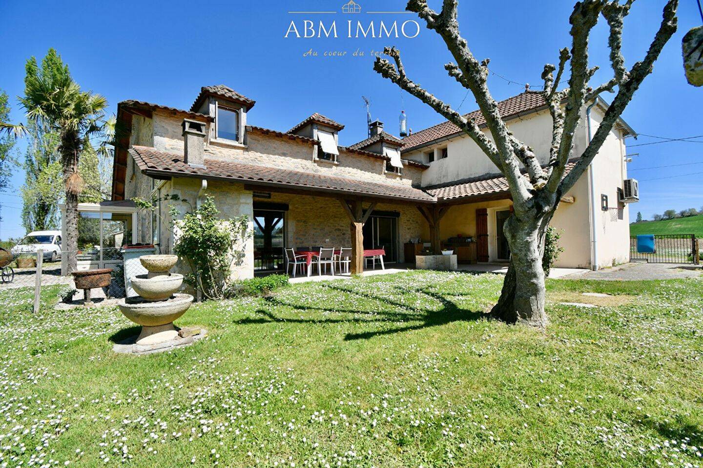 Maison à vendre, 400m², SAINT MEARD DE GURCON