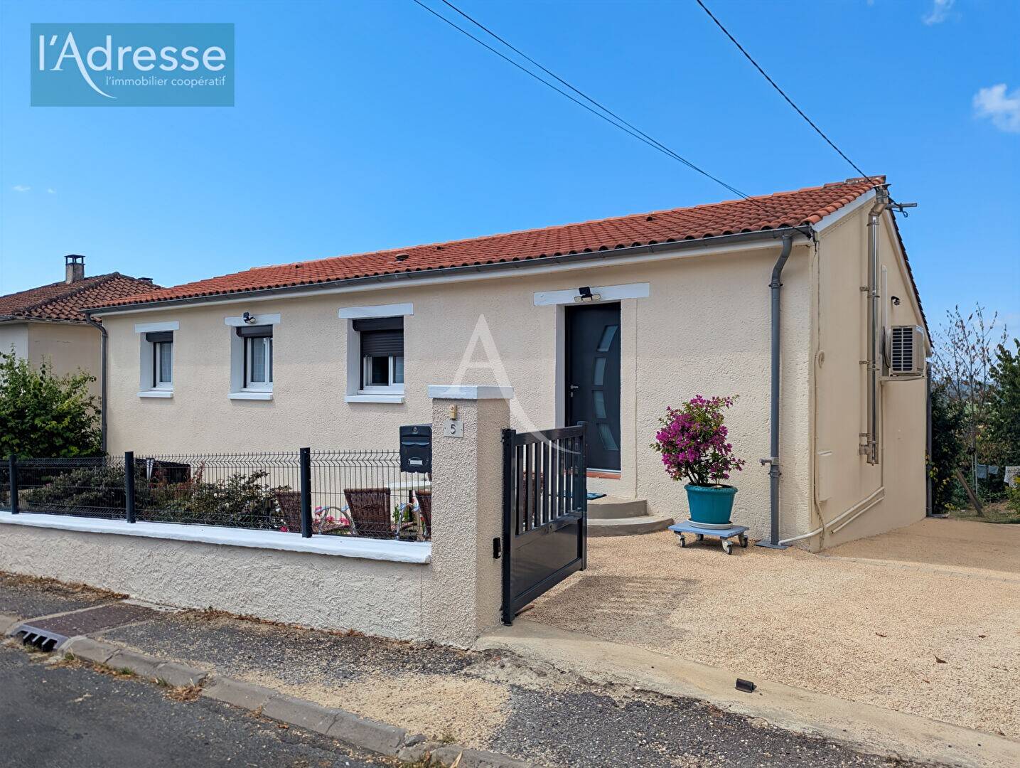 Maison à vendre, 147m², PUY L'EVEQUE