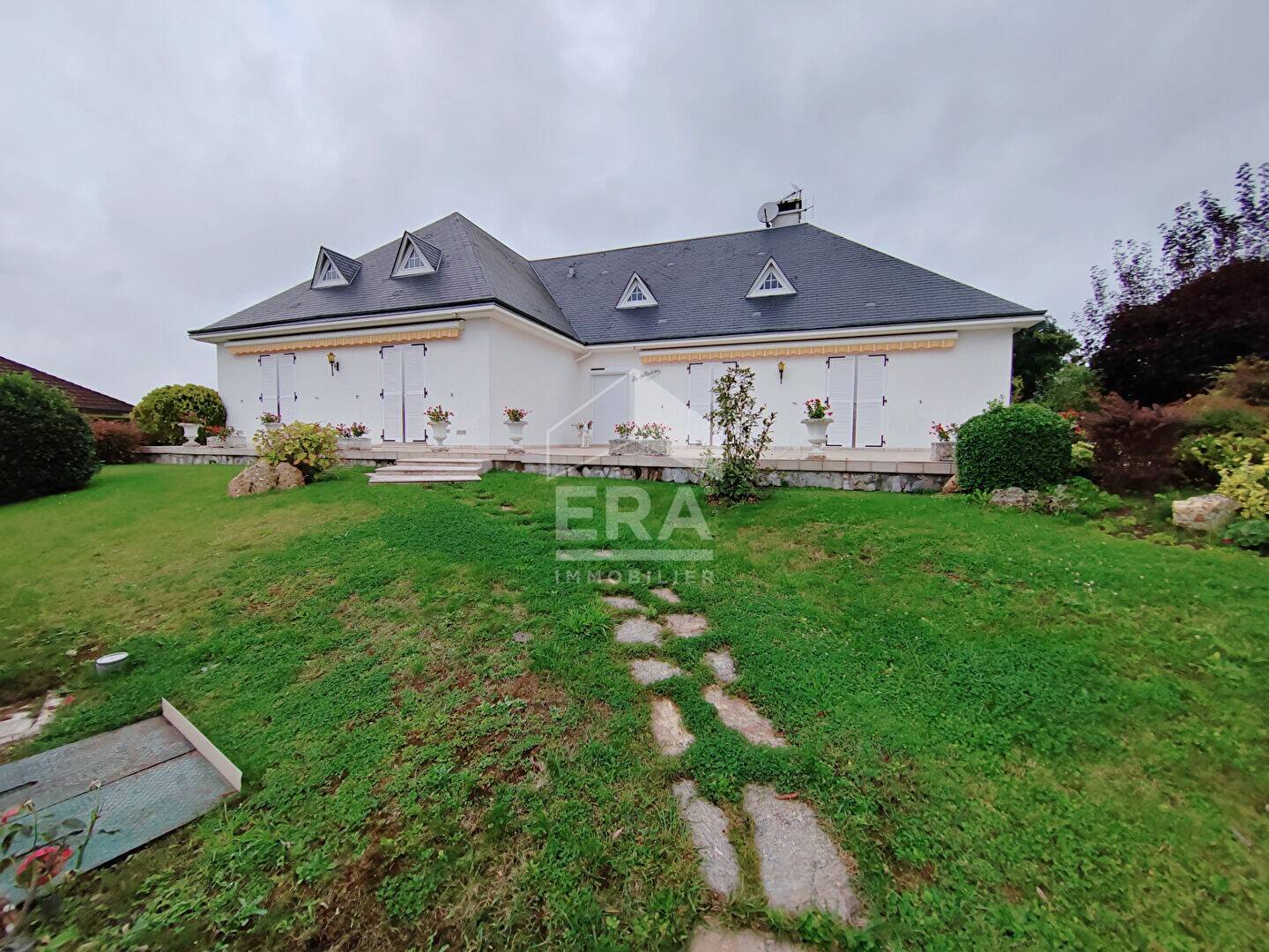 Maison à vendre, 231m², MONTOIRE SUR LE LOIR