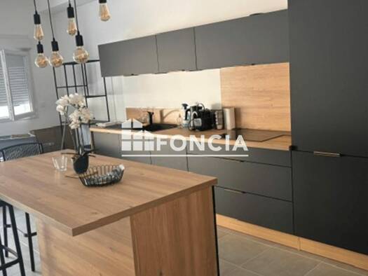 Appartement à louer 1 750 € 4 pièces 3 chambres 96,43 m² 2ème étage Partie Nord Est Saint-Rémy-de-Provence 13210