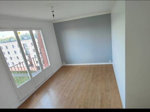 Appartement à louer 620 € 4 pièces 3 chambres 72 m² Fbg d'Allier et Ecarts Sauf Part Ancienn Decize 58300