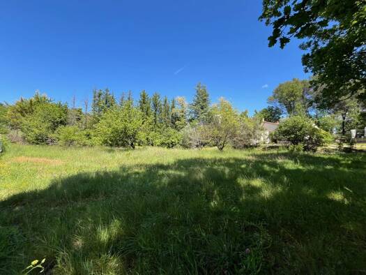 Terrain constructible à vendre 187 000 € 1 000 m² de terrain Pierrevert 04860