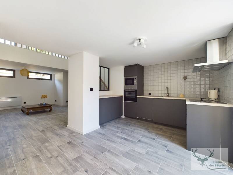 Maison à louer, 162m², MONT L'EVEQUE