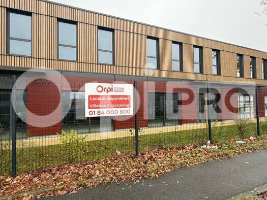 Entrepôt à vendre 385 000 € 208 m² d'espace de stockage Marcoussis 91460