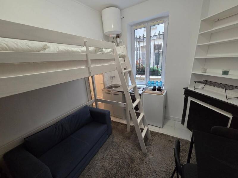 Maison à louer, 10m², PARIS 18E