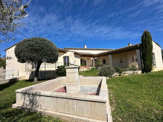 Maison à vendre 1 144 000 € 6 pièces 5 chambres 176 m² 976 m² de terrain Les Platanes Aix-en-Provence 13100