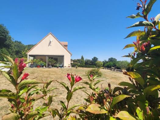 Maison à vendre 234 000 € 5 pièces 3 chambres 125 m² 6 283 m² de terrain Saint-Maixent 72320