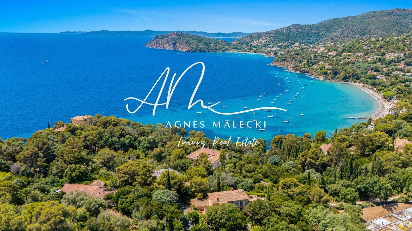 Maison à vendre, 460m², RAYOL CANADEL SUR MER