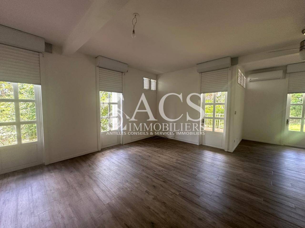 Maison à vendre, 199m², FORT DE FRANCE