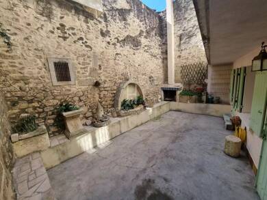Maison de ville à vendre 570 000 € 9 pièces 3 chambres 118 m² Saint-Rémy-de-Provence 13210