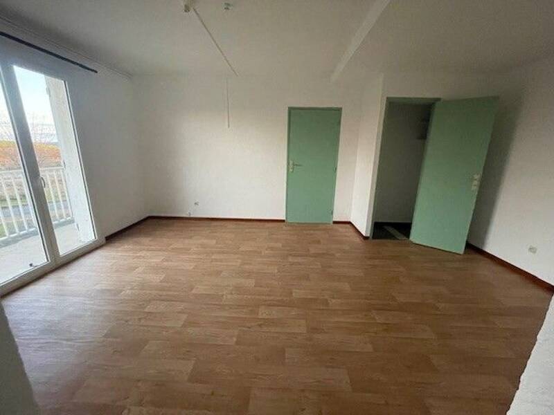 Maison à louer, 60m², DOMERAT