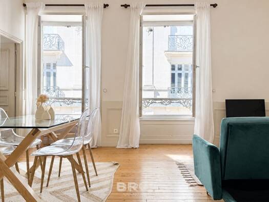 Appartement à vendre 399 900 € 3 pièces 2 chambres 75 m² 2ème étage Vannes 56000