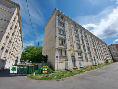 Appartement à louer 773 € 2 pièces 38,8 m² Étage 2/1 Le Burck Mérignac 33700