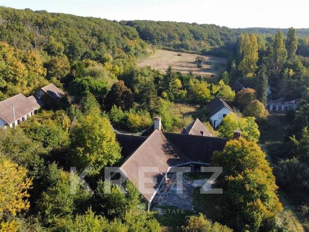 Propriété à vendre 6 500 000 € 24 pièces 23 chambres 2 295 m² 299 346 m² de terrain Fontaine-les-Ribouts 28170