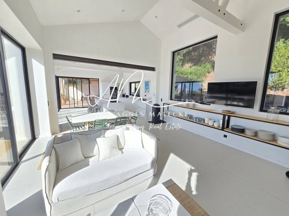 Maison à vendre, 180m², LA CROIX VALMER