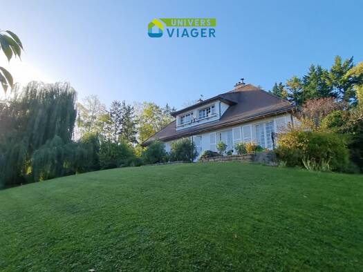 Maison en viager occupé Bouquet 136 000 € 7 pièces 4 chambres 220 m² Le Bourg Romagnat 63540