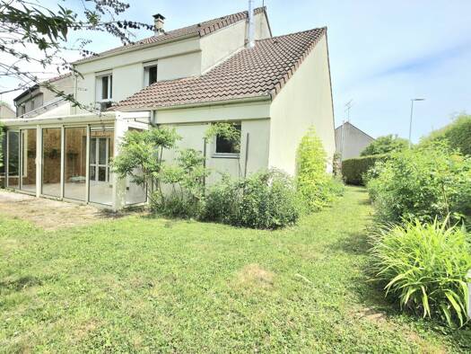 Maison à vendre 120 000 € 6 pièces 3 chambres 115 m² 497 m² de terrain Châteauvillain 52120