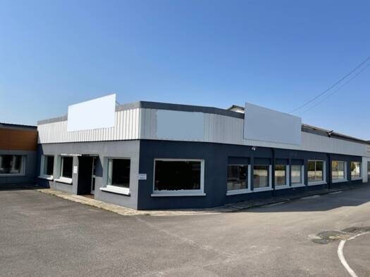 Local commercial à vendre 260 000 € 1 000 m² de surface de vente La Ferté-Gaucher 77320