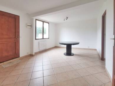 Appartement à vendre 210 000 € 3 pièces 2 chambres 48,6 m² RDC Magny-les-Hameaux 78114