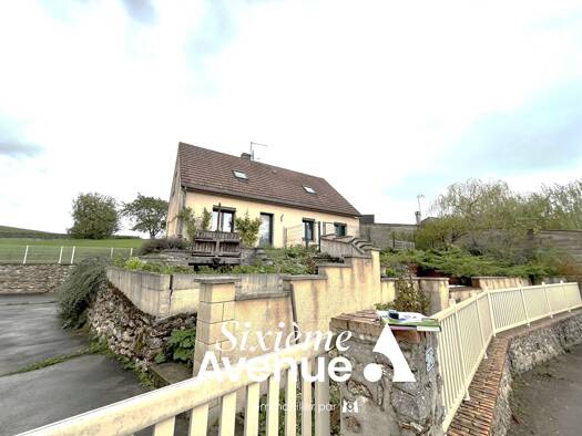 Maison à vendre 212 000 € 5 pièces 4 chambres 123 m² 1 250 m² de terrain Fèrebrianges 51270