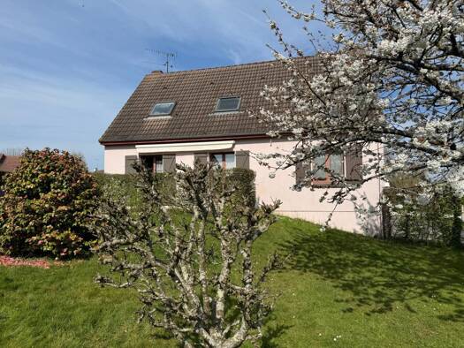 Maison à vendre 149 000 € 6 pièces 5 chambres 124 m² 653 m² de terrain Val-au-Perche 61260