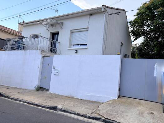 Maison à vendre 285 000 € 6 pièces 4 chambres 168 m² 333 m² de terrain Croix de Poumeyrac Béziers 34500